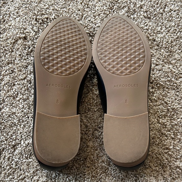 AEROSOLES Black Leather Women's Loafers - Picture 6 of 8